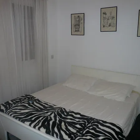 Greenfields Country Club 레메소스