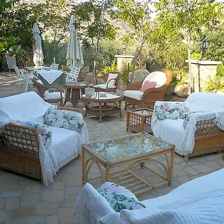 Апарт-отель Greenfields Country Club