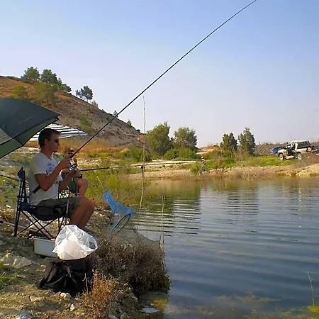 Greenfields Country Club Апарт-отель Лимасол