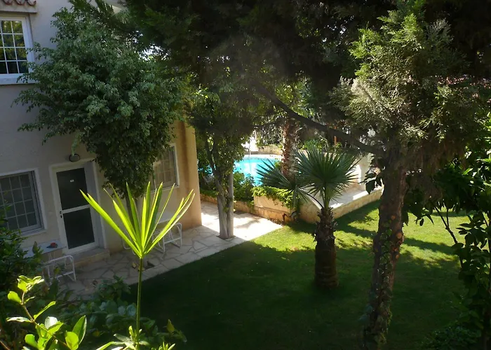 Greenfields Country Club