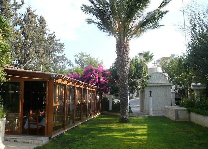 Greenfields Country Club