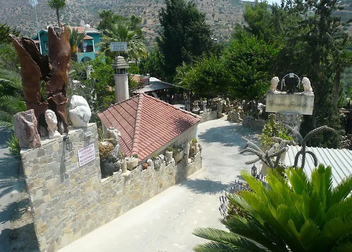 Greenfields Country Club Aparthotel 4*