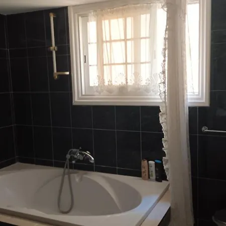 מלון דירות Greenfields Country Club לימסול