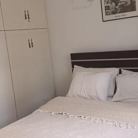 מלון דירות Greenfields Country Club 4*